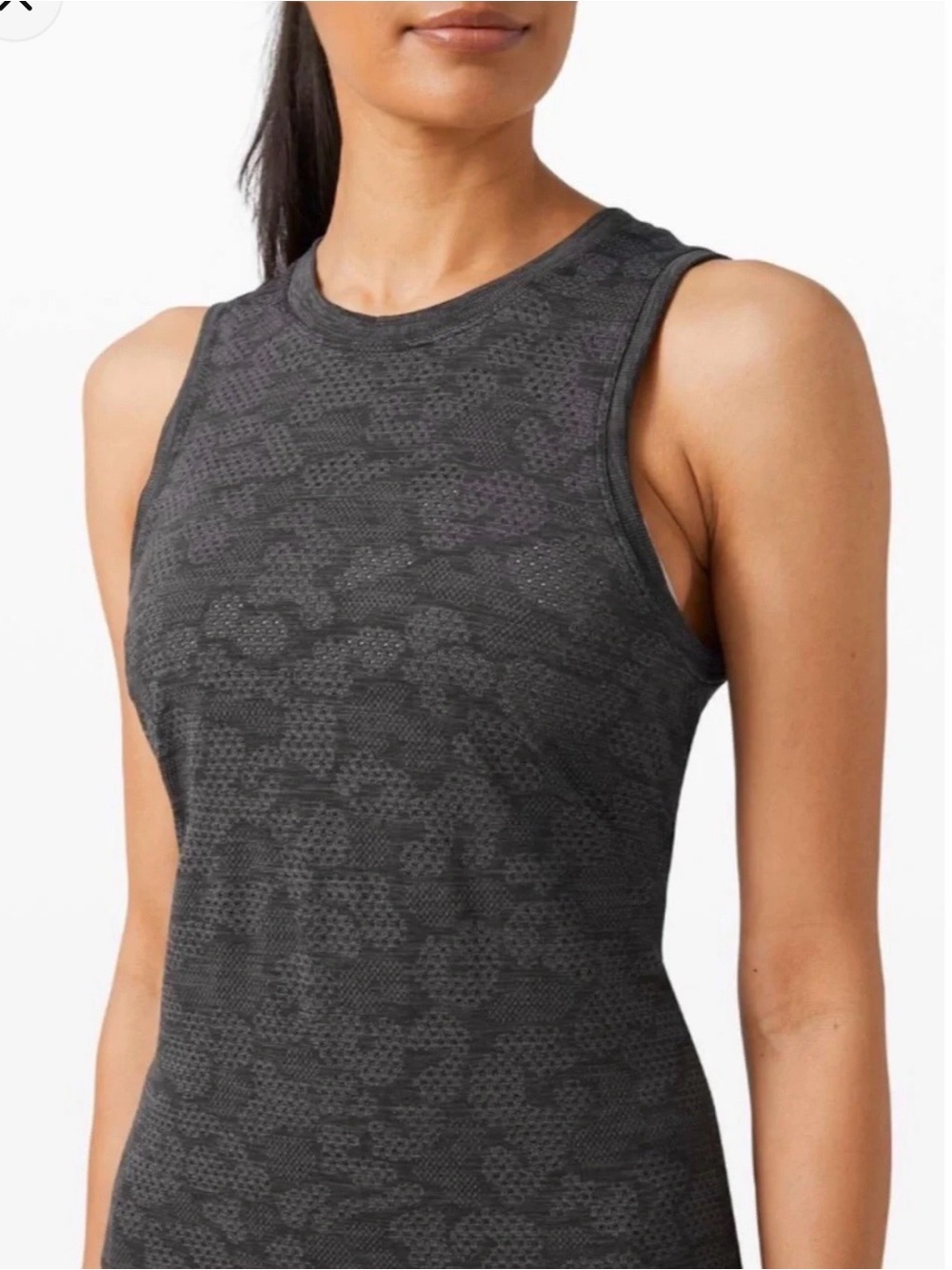 Lululemon Breeze by muscle tank size 8 - Picture 5 of 9